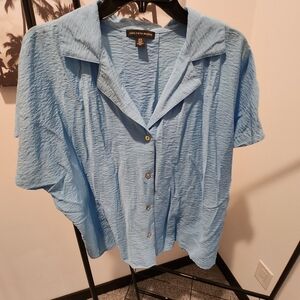 Saks Fifth Avenue Sky Blue Crinkle Shirt Size XL